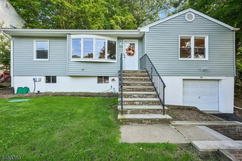 102 Hiawatha Blvd, Oakland, NJ 07436 - #1