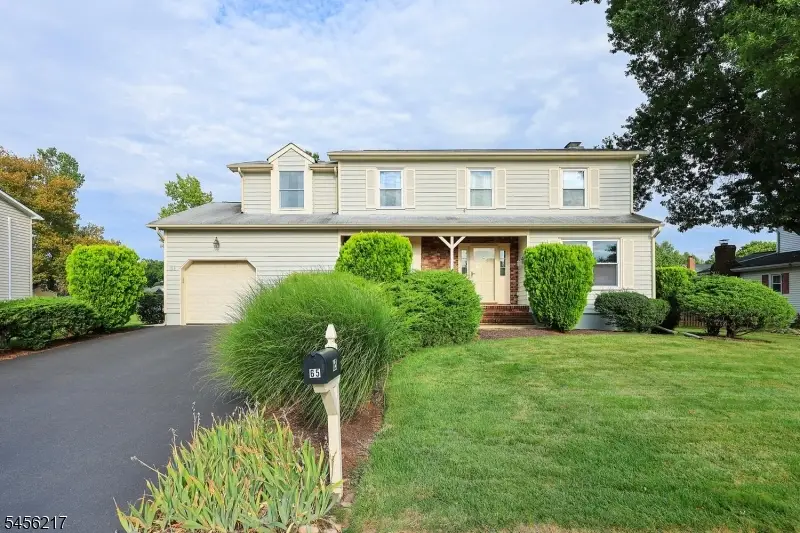 65 Dunedain St, Hillsborough, NJ 08844 - #3