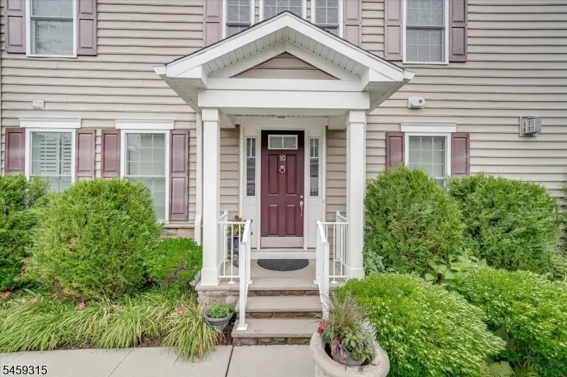 10 Fillmore Dr, Washington, NJ 07960 - #1