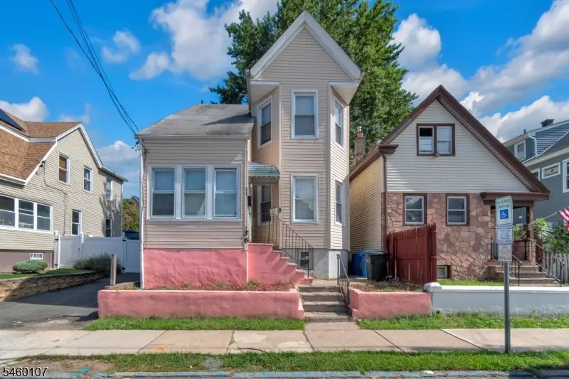 256 Edmund Ave, Paterson, NJ 07502 - #1