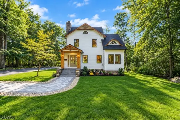 44 Hanover Rd, Mountain Lakes Boro, NJ 07046