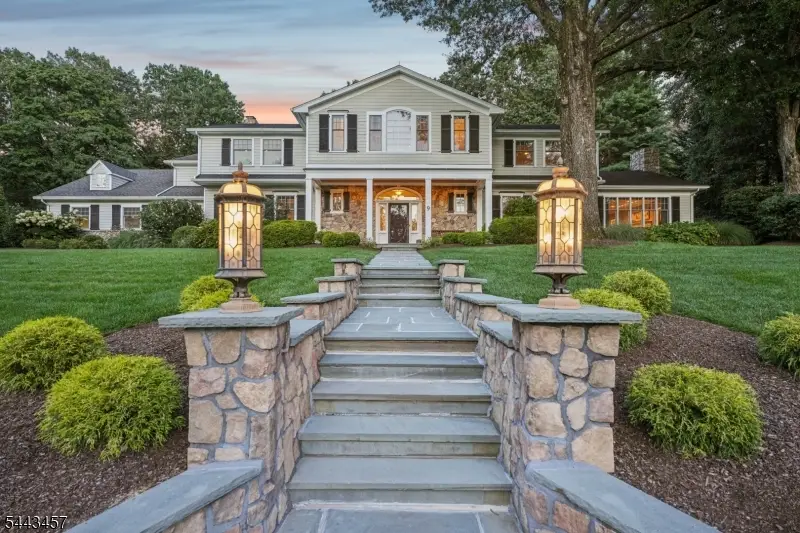 9 Canterbury Ln, Summit, NJ 07901 - #1