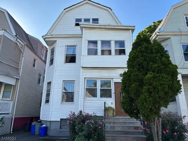 93 Steuben St, East Orange City, NJ 07018