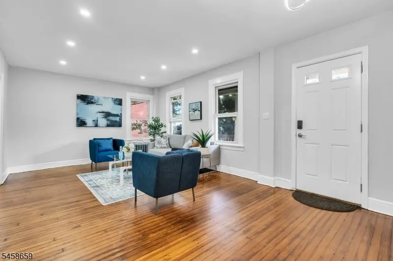 379 Seminary Ave, Rahway, NJ 07065 - #3