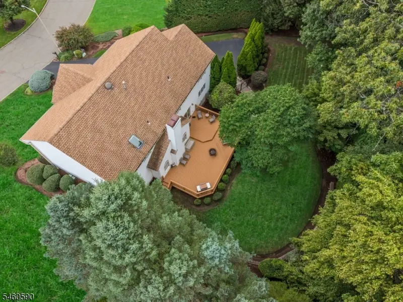 4 Moccasin Ct, Mahwah, NJ 07430 - #2