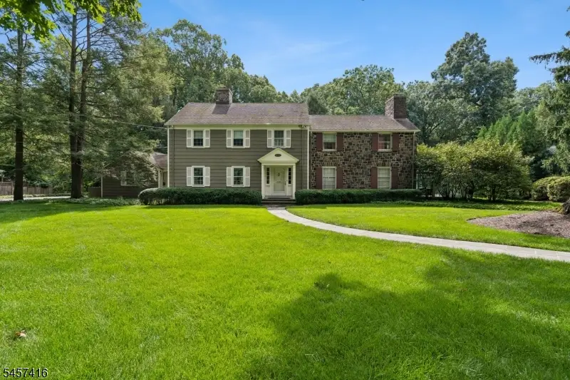 300 Oak Ridge Ave, Summit, NJ 07901 - #1