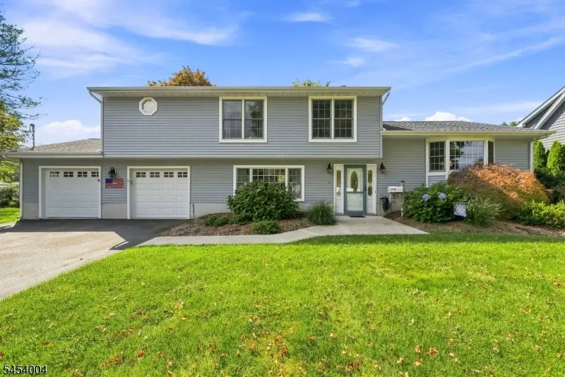 11 Mary Pl, Pequannock, NJ 07440 - #2