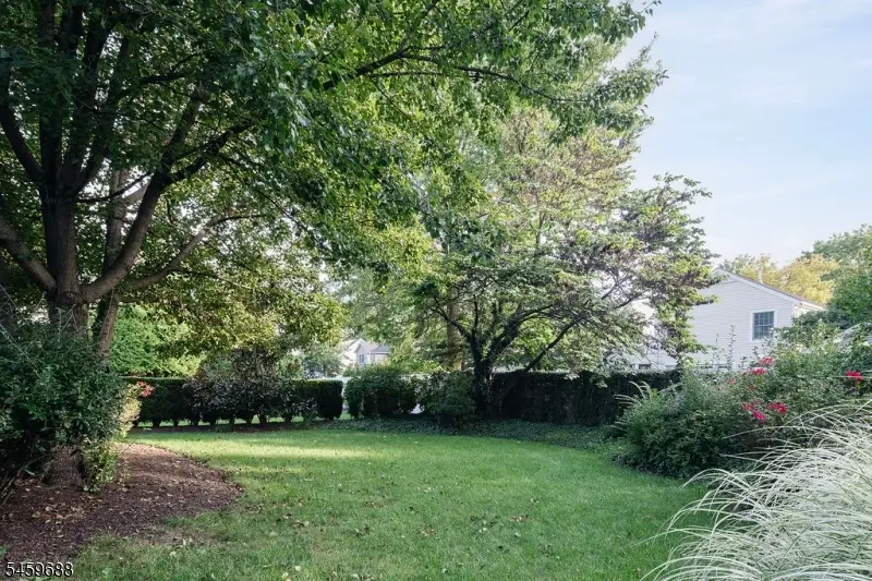 25 Knollwood Ave, Madison, NJ 07940 - #2