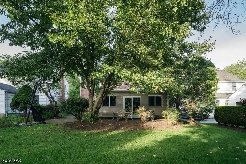 25 Knollwood Ave, Madison, NJ 07940 - #3