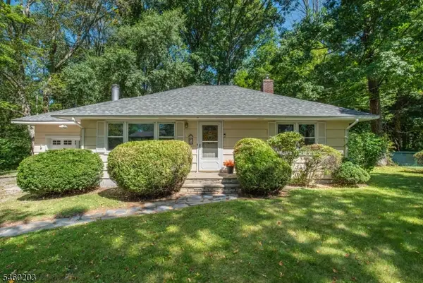 9 Little Paint Way, Byram Twp., NJ 07821