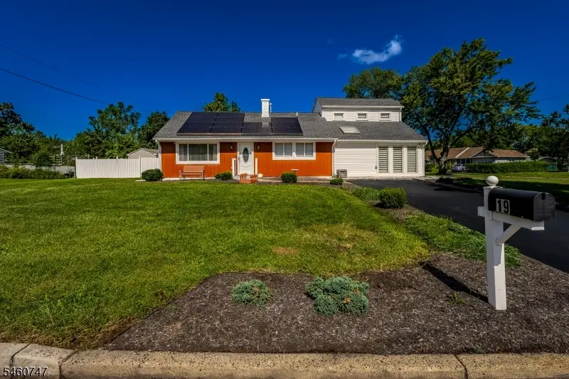 19 Rebecca Pl, Piscataway, NJ 08854 - #1