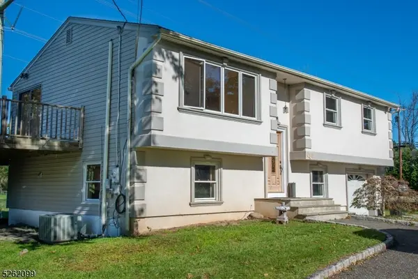 156 Overlook Ave, East Hanover Twp., NJ 07936