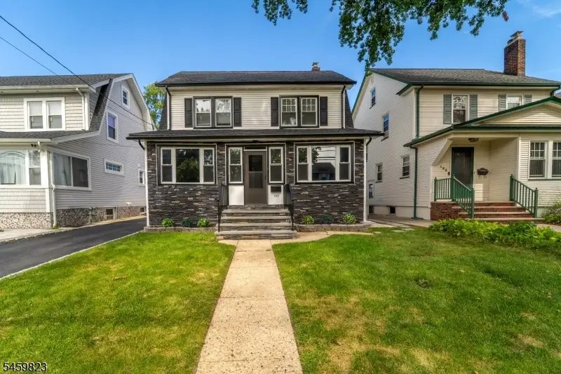 149 E Clay Ave, Roselle Park, NJ 07204 - #1