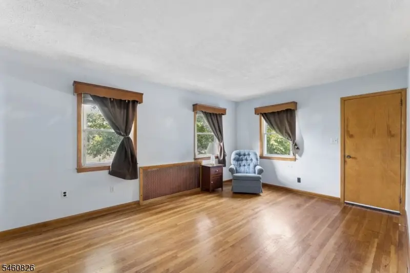 212 E Munsell Ave, Linden, NJ 07036 - #2