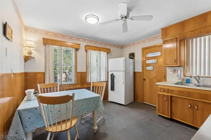 212 E Munsell Ave, Linden, NJ 07036 - #3