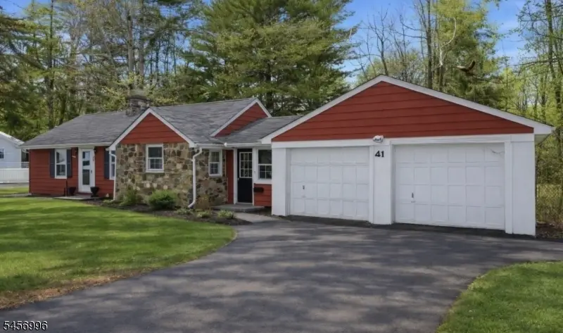 41 Summit Rd, Lake Mohawk, NJ 07871 - #2