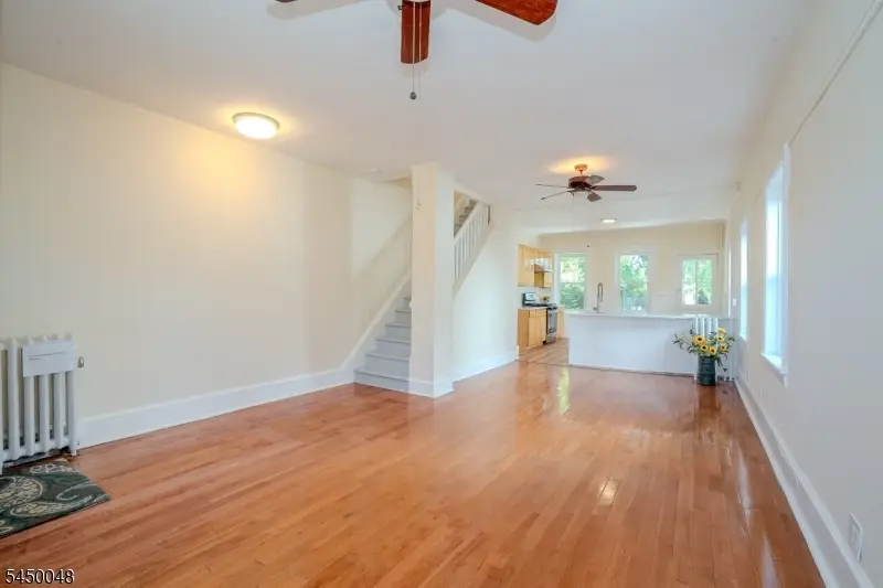 55 Thompson St, Raritan, NJ 08869 - #3