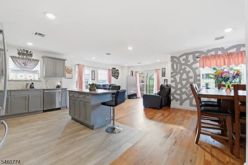 28 Hanford St, Newark, NJ 07114 - #2