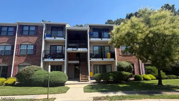 500 Danbury Ln, East Brunswick Twp., NJ 08816