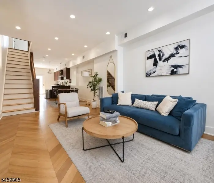 522 Martin Luther King Jr Dr, Jersey City, NJ 07304 - #1