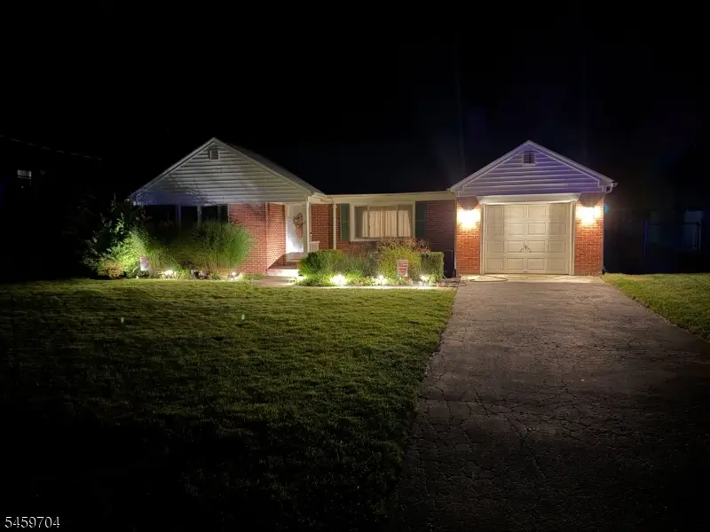 47 Grove St, Oak Ridge, NJ 07480 - #2