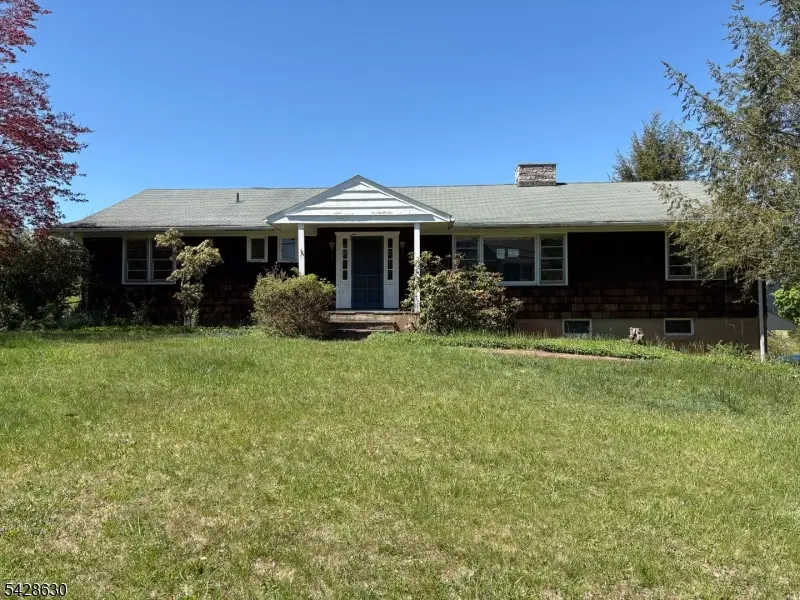18 Pottersville Rd, Gladstone, NJ 07934 - #1
