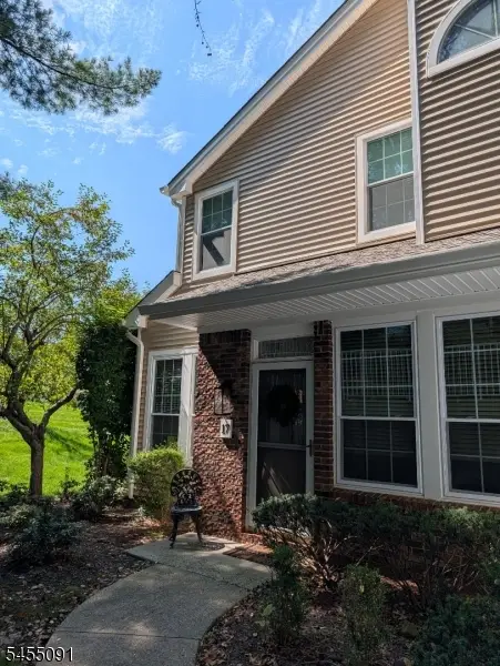 17 Quail Brook Court, The Hills, NJ 07921 - #1