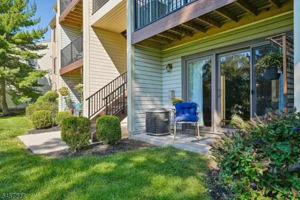 89 Woodward Ln, Bernards Twp., NJ 07920