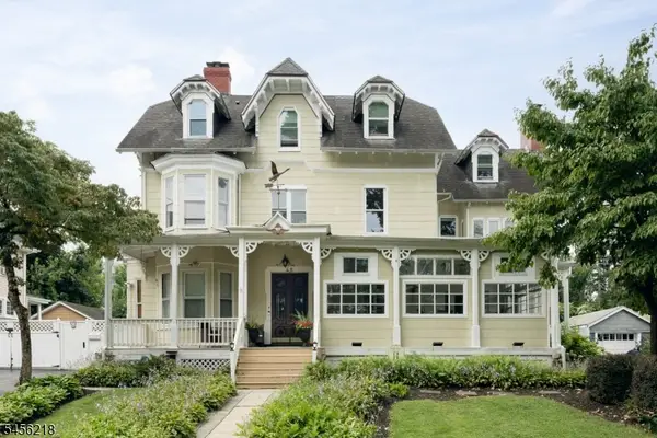 48 Kent Place Blvd, Summit City, NJ 07901