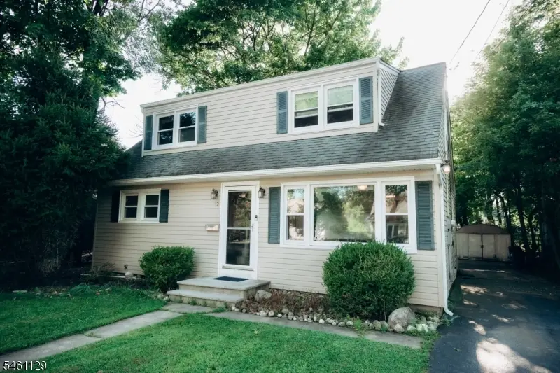 12 Central Ave, Pompton Lakes, NJ 07442 - #1