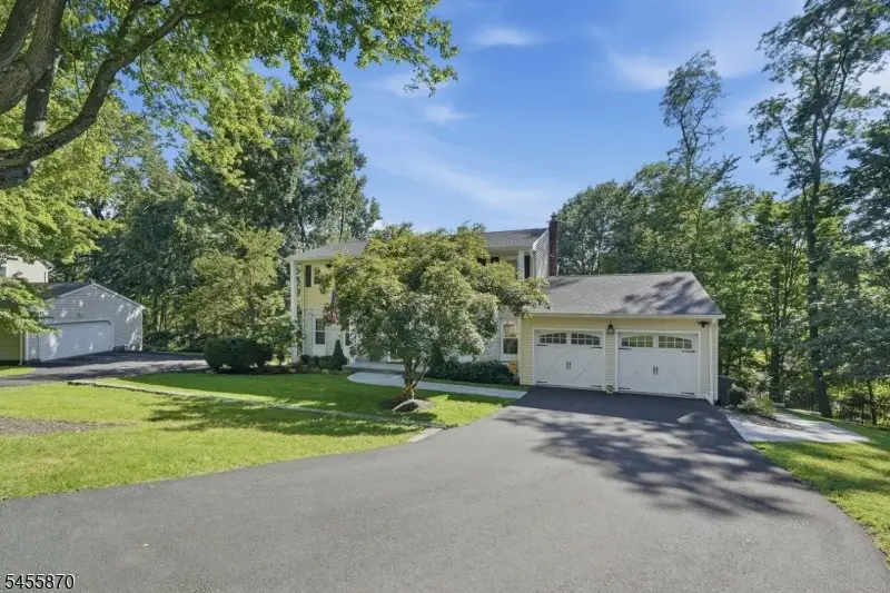 11 Tallwood Ct, Parsippany Troy Hills, NJ 07950 - #3