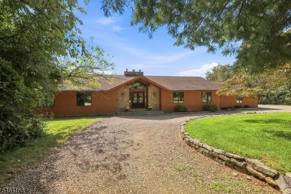 58 Zellers Rd, Washington Twp., NJ 07853