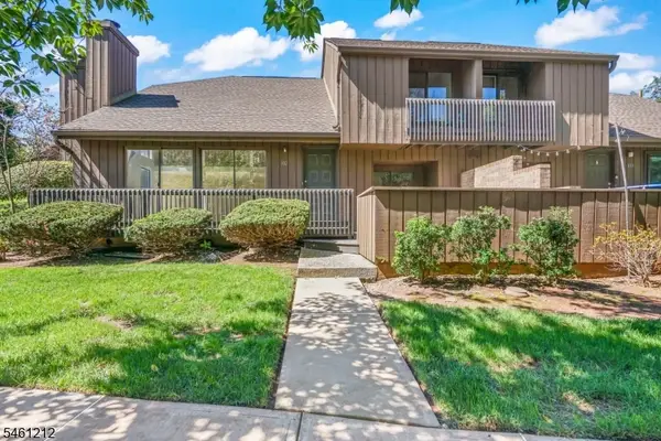 102 Kingsberry Dr, Franklin Twp., NJ 08873