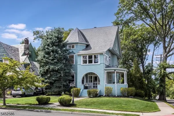 39 Oberlin St, Maplewood Twp., NJ 07040