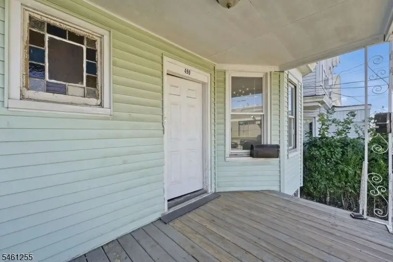 490 E 27th St, Paterson, NJ 07514 - #2