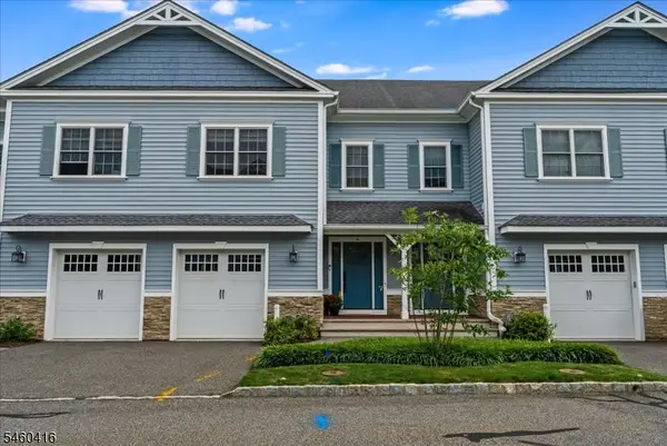 6 Clover Court, Berkeley Heights Twp., NJ 07922