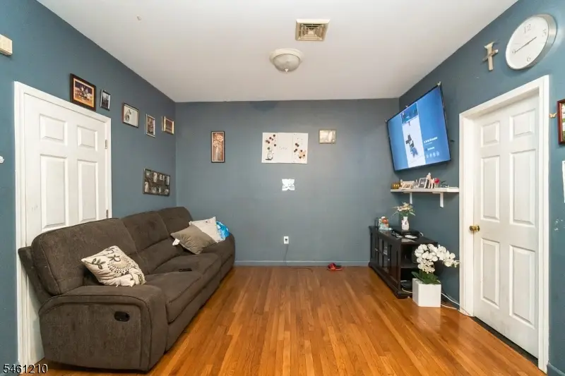 173-175 3rd St, Elizabethport, NJ 07206 - #3