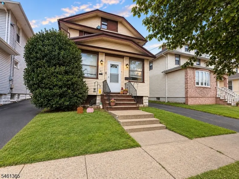 123 Fairbanks St, Hillside, NJ 07205 - #1