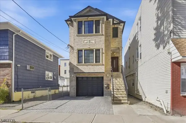 322 Cross St, Harrison Town, NJ 07029