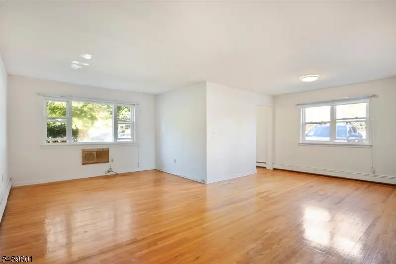 300 Claremont Ave, Verona, NJ 07044 - #3