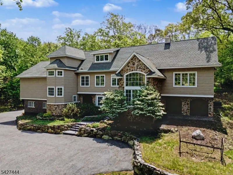 156 Kingsland Rd, Boonton, NJ 07005 - #1