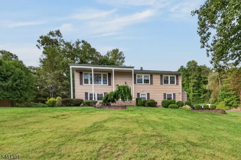 3 Debby Ln, Warren, NJ 07059 - #3