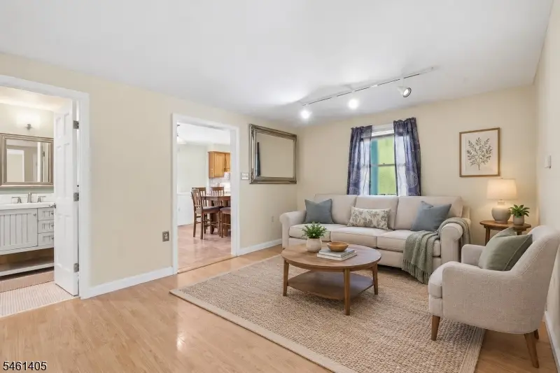9 Church St, Columbia, NJ 07832 - #2
