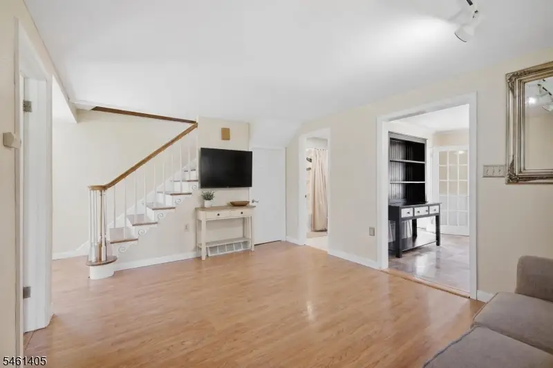 9 Church St, Columbia, NJ 07832 - #3