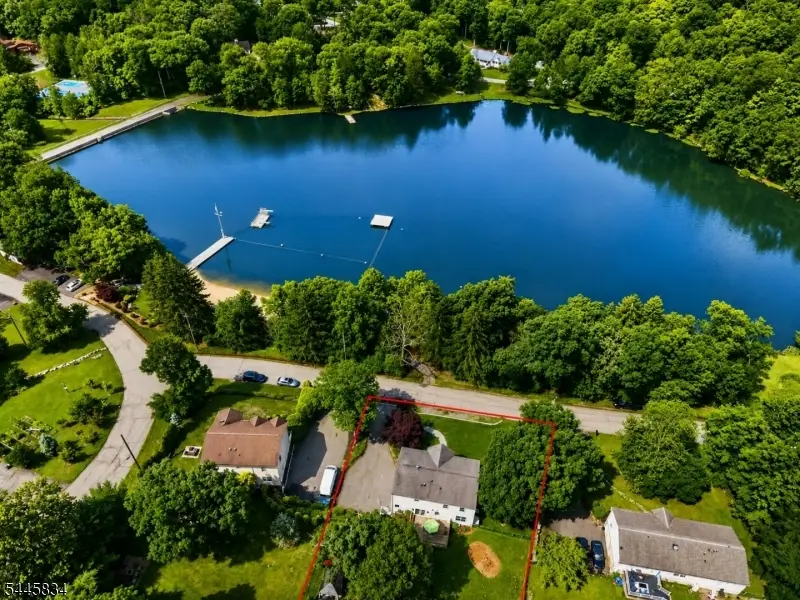 8 Cross Oak Ln, Macopin, NJ 07480 - #1