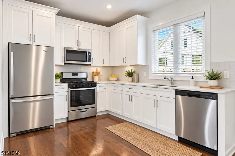 112 Cacciola Pl #A, Westfield, NJ 07090 - #2