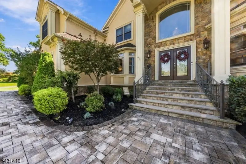 429 Oak Ridge Road, Clark, NJ 07066 - #3