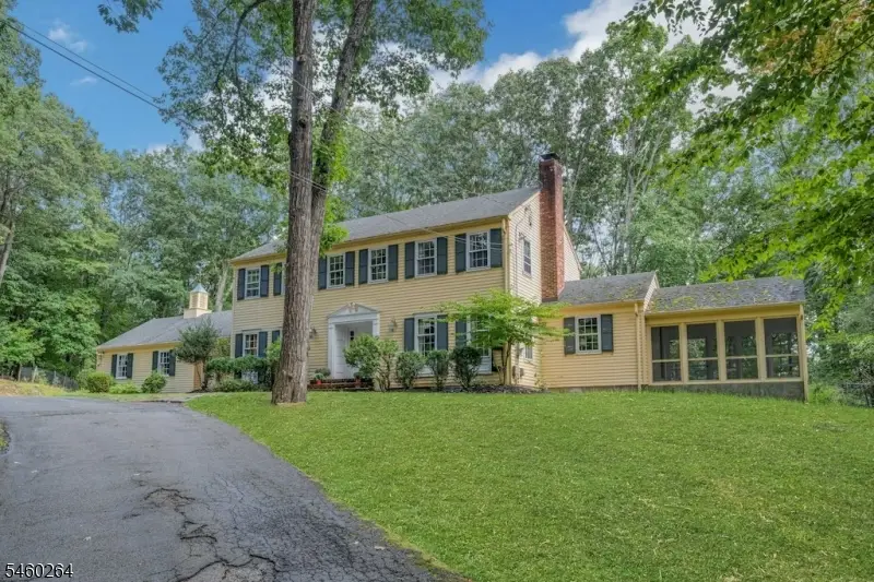 23 Horizon Dr, Mendham, NJ 07945 - #1