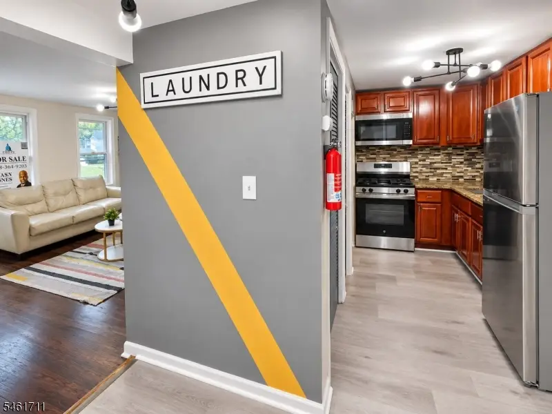 1922 Barnett St, Rahway, NJ 07065 - #3