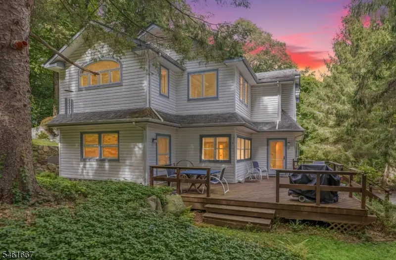 4 Emmet Roche Dr, Montville, NJ 07045 - #1